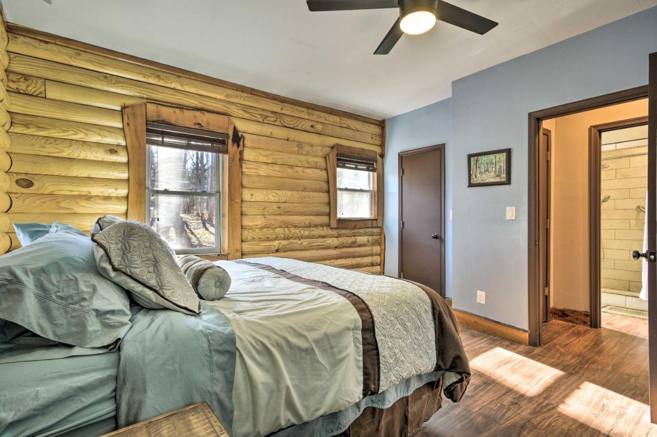 Stylish Creekside Cabin With Fire Pit Near Wineries Pittsville Exterior photo