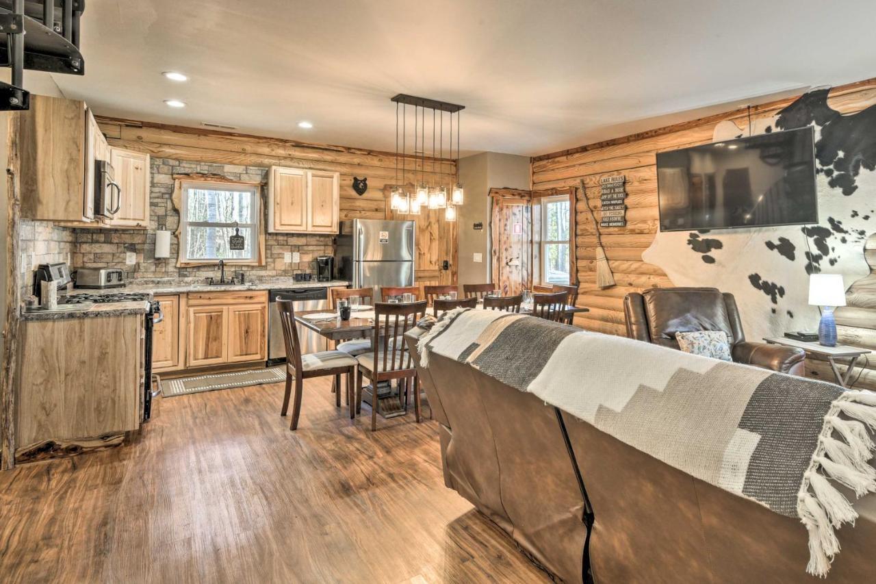 Stylish Creekside Cabin With Fire Pit Near Wineries Pittsville Exterior photo