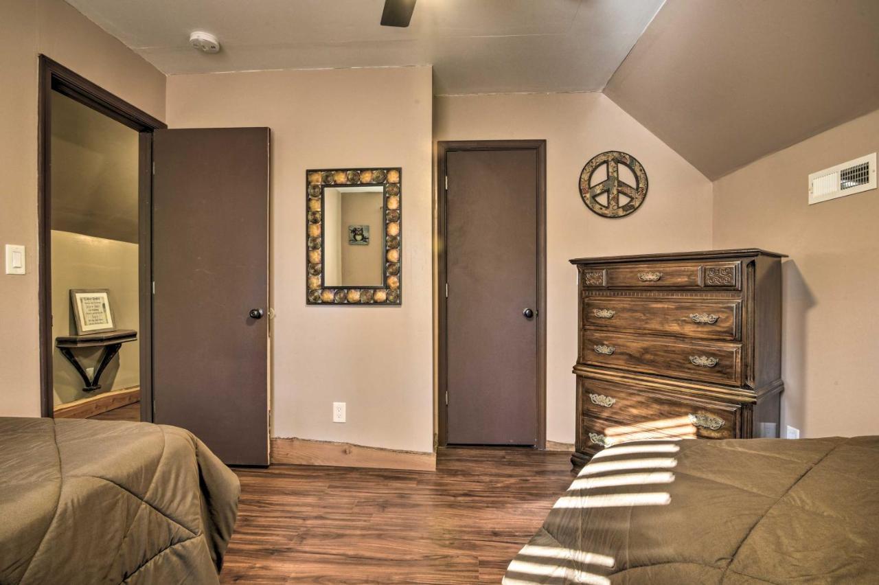 Stylish Creekside Cabin With Fire Pit Near Wineries Pittsville Exterior photo